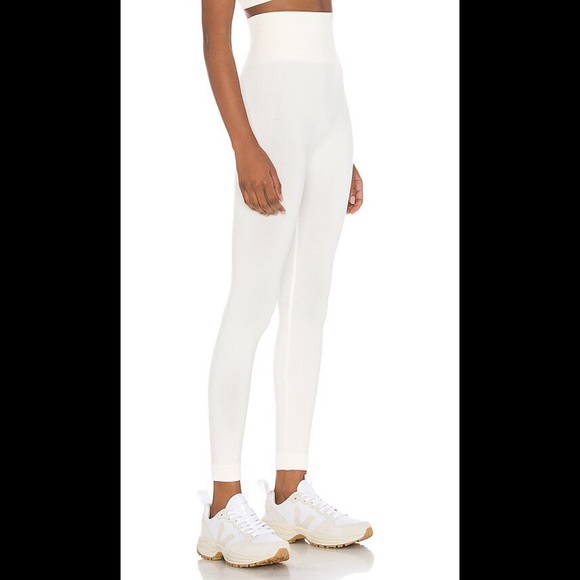 WeWoreWhat Seamless Legging - Picture 6 of 6